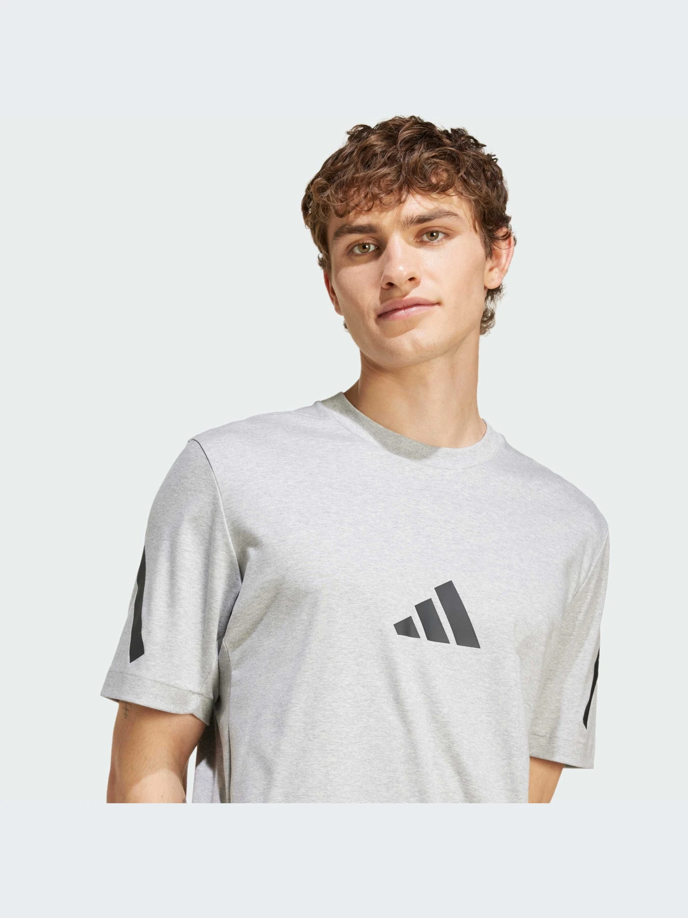 Футболки и поло Adidas ZNE модель JF2457-KZ Футболки и поло Adidas ZNE модель JF2457-KZ Фото