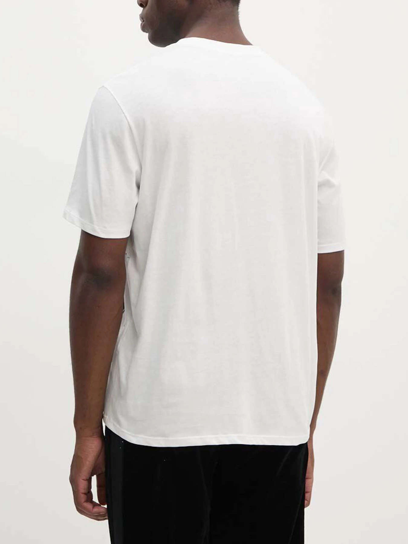 Футболки и поло Armani Exchange модель XM000043-AF10334-M0012 Футболки и поло Armani Exchange модель XM000043-AF10334-M0012 Фото