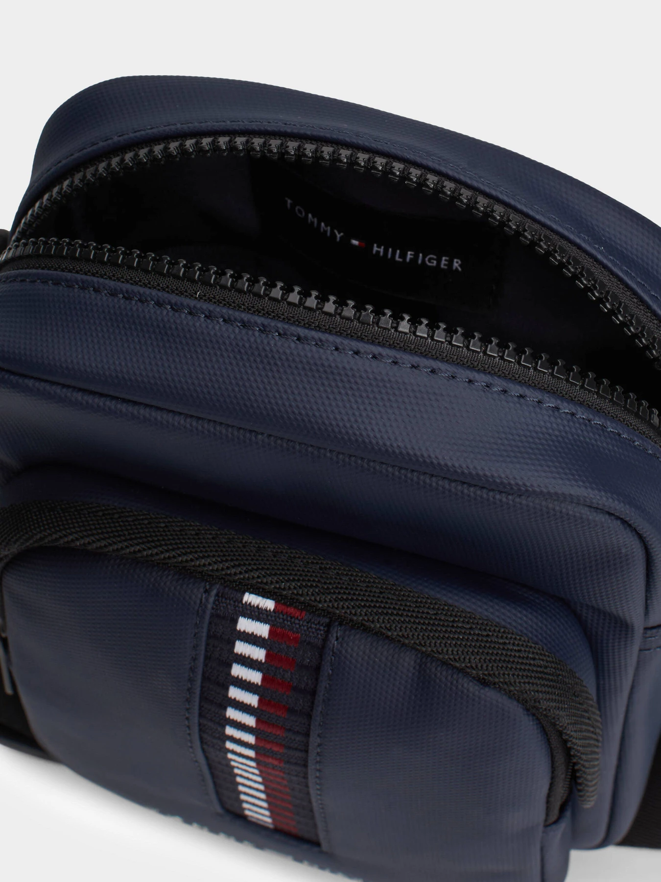Сумки Tommy Hilfiger модель AM0AM12727-DW6 Фото