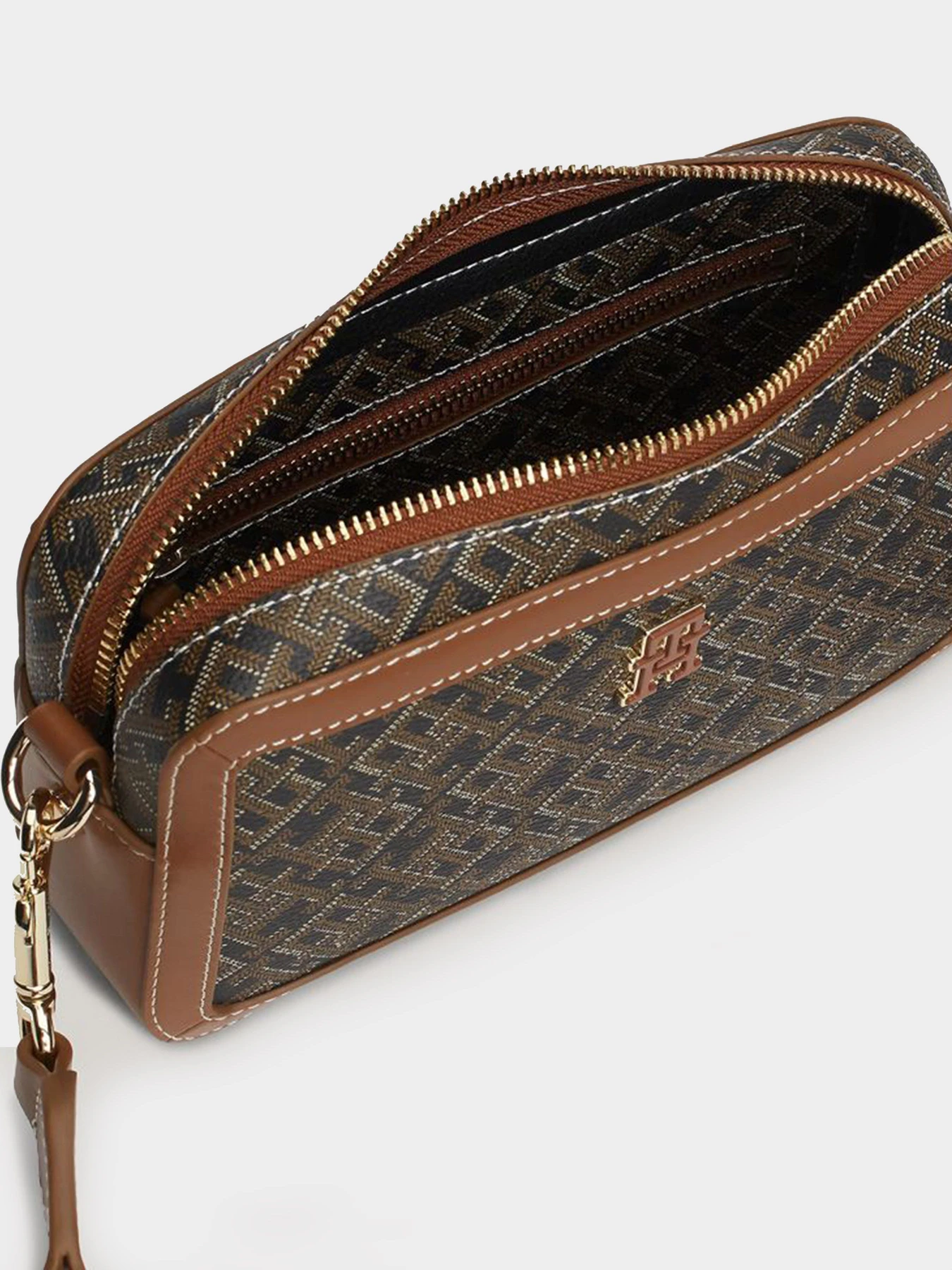 Сумки Tommy Hilfiger модель AW0AW16442-0GJ Сумки Tommy Hilfiger модель AW0AW16442-0GJ Фото