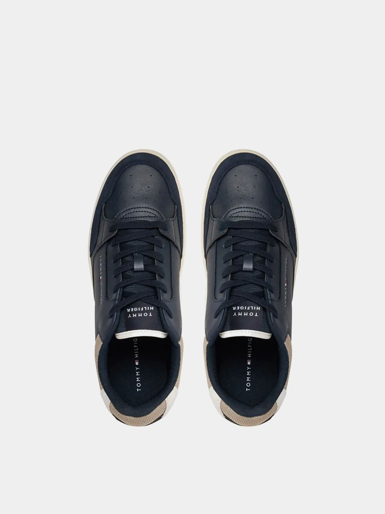 Кроссовки Tommy Hilfiger модель FM0FM05058-0F5 Кроссовки Tommy Hilfiger модель FM0FM05058-0F5 Фото