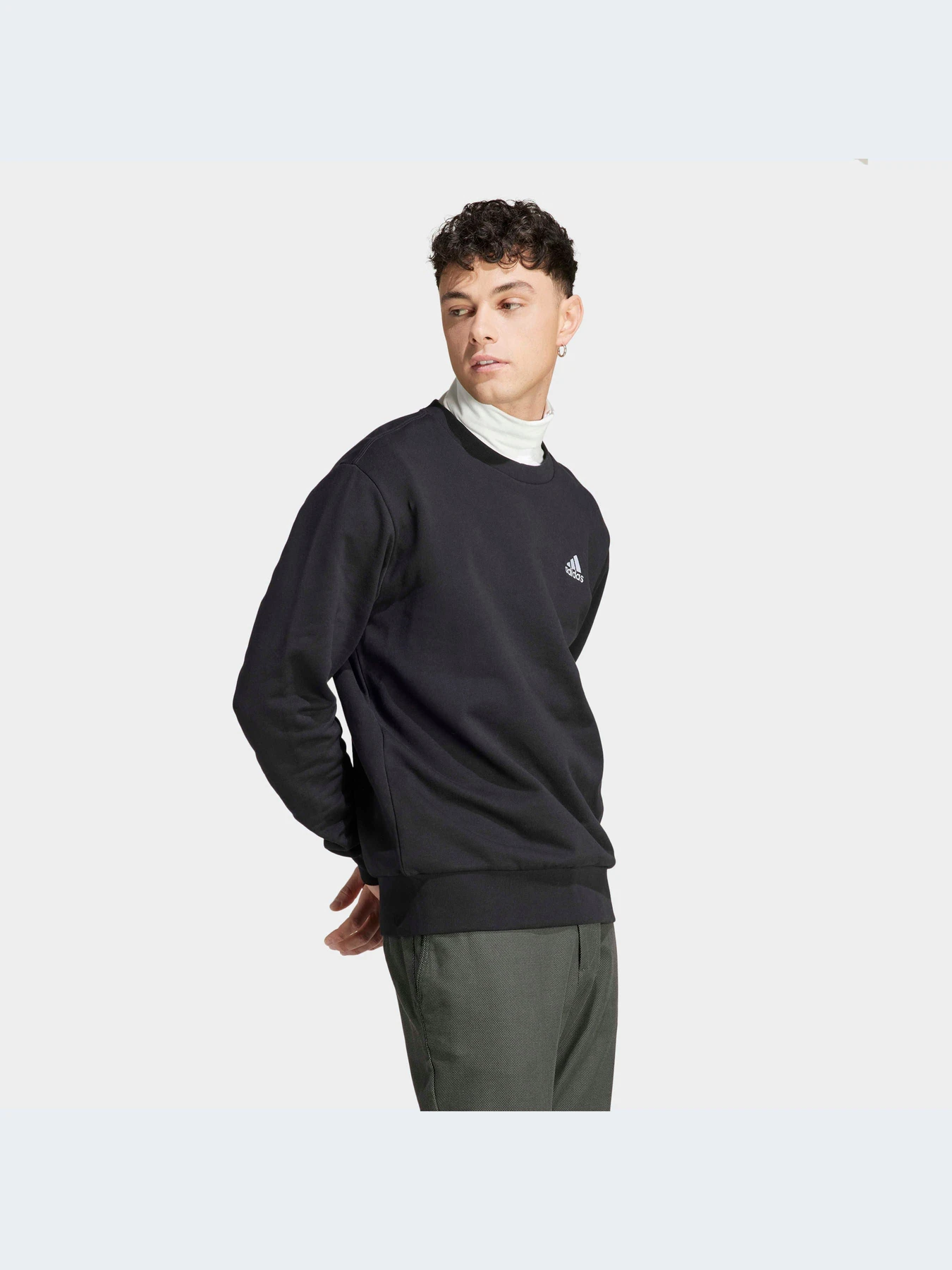 Худи и свитшоты Adidas модель IC9329-KZ Худи и свитшоты Adidas модель IC9329-KZ Фото
