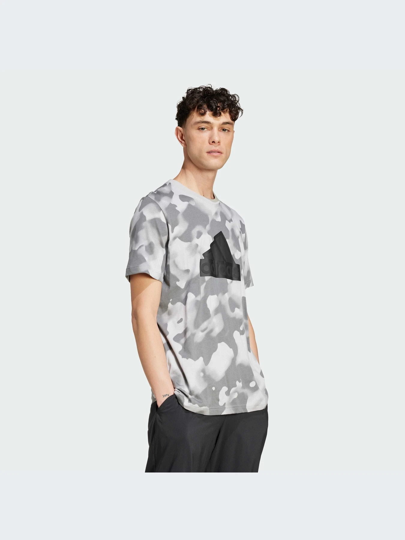 Футболки и поло Adidas Icons модель IV5201-KZ Футболки и поло Adidas Icons модель IV5201-KZ Фото