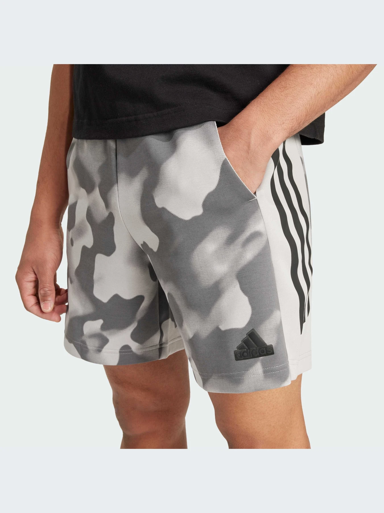 Шорты Adidas модель IW6081-KZ Шорты Adidas модель IW6081-KZ Фото