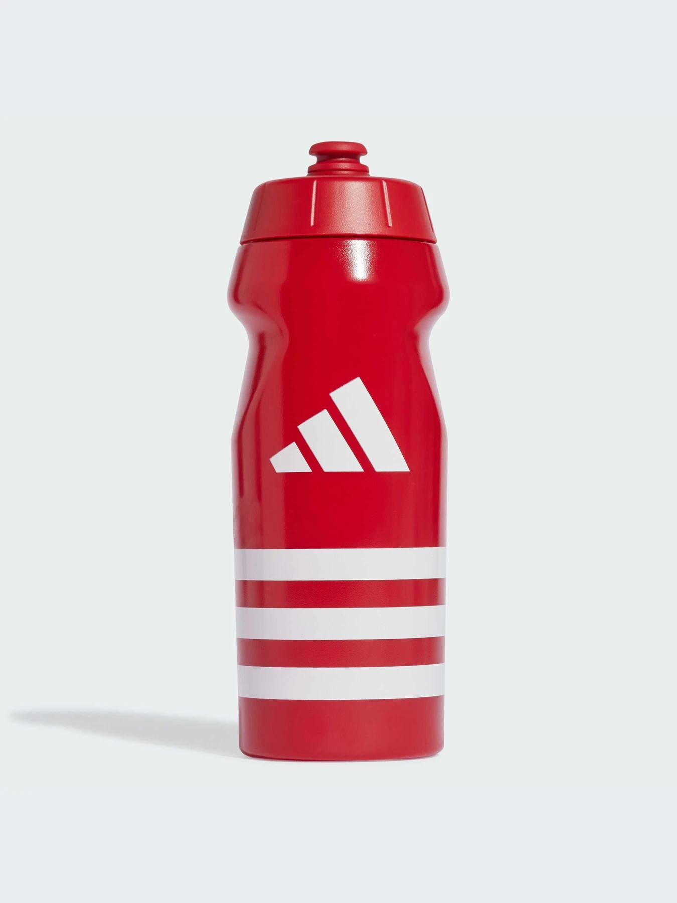 Бутылки Adidas Tiro модель IW8157-KZ Бутылки Adidas Tiro модель IW8157-KZ Фото