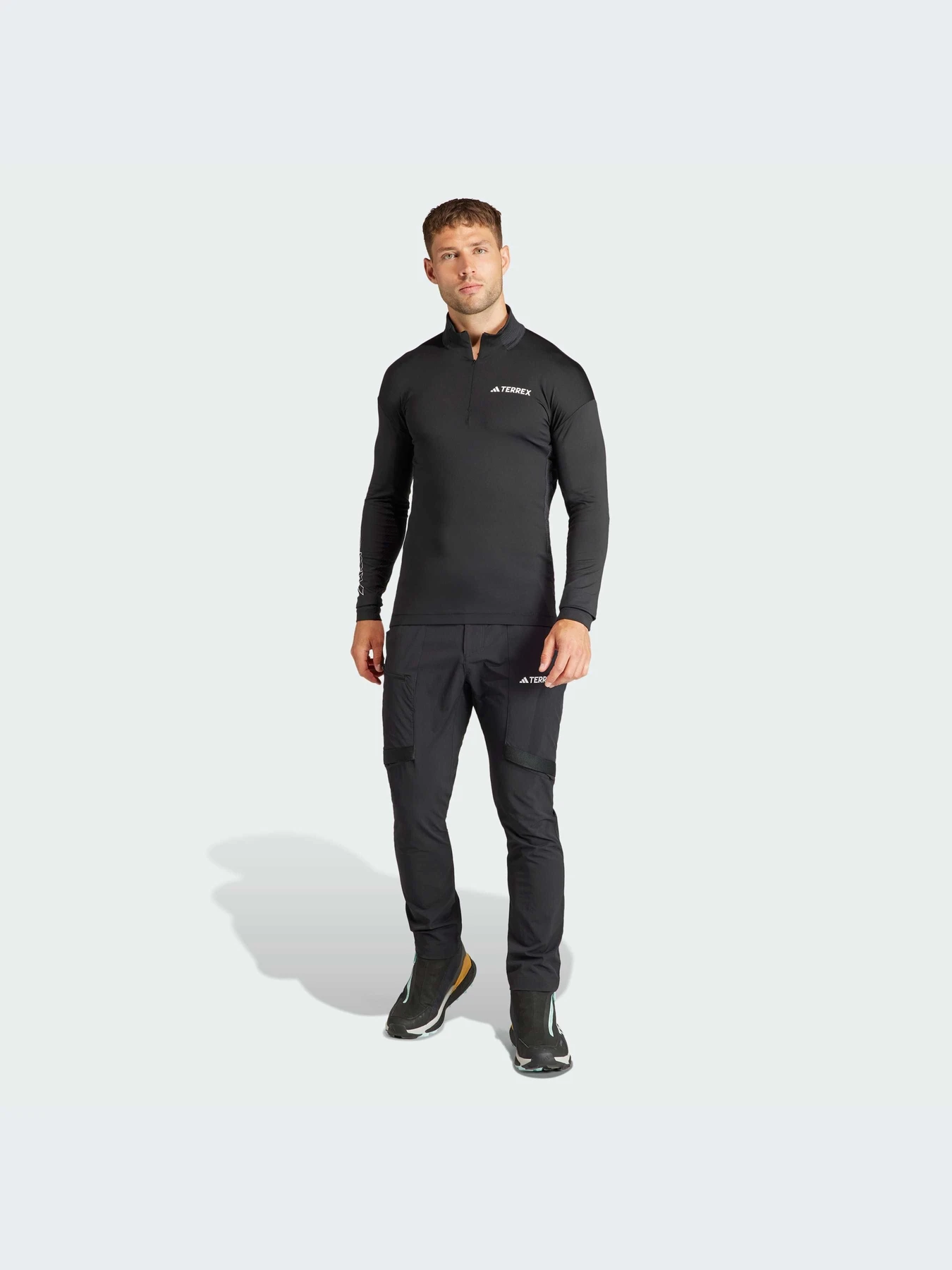 Худи и свитшоты Adidas модель HZ6252-KZ Худи и свитшоты Adidas модель HZ6252-KZ Фото