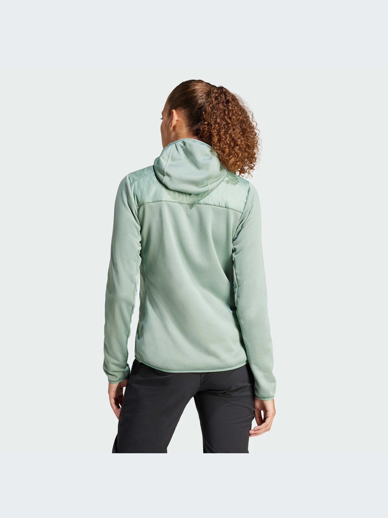 Куртки и дубленки Adidas модель IM8105-KZ Куртки и дубленки Adidas модель IM8105-KZ Фото