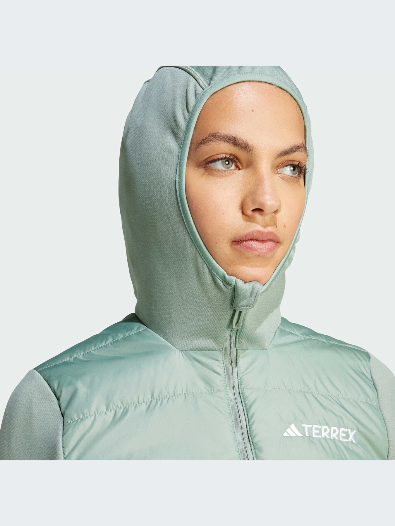 Куртки и дубленки Adidas модель IM8105-KZ Куртки и дубленки Adidas модель IM8105-KZ Фото