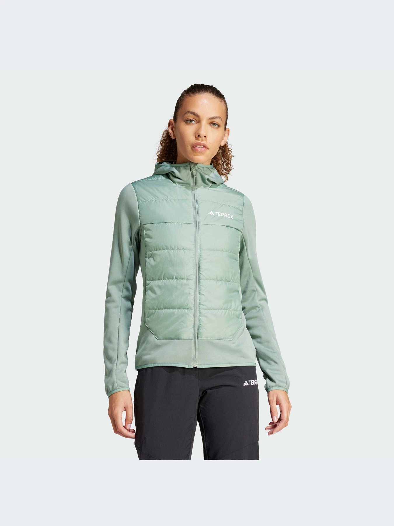 Куртки и дубленки Adidas модель IM8105-KZ Куртки и дубленки Adidas модель IM8105-KZ Фото