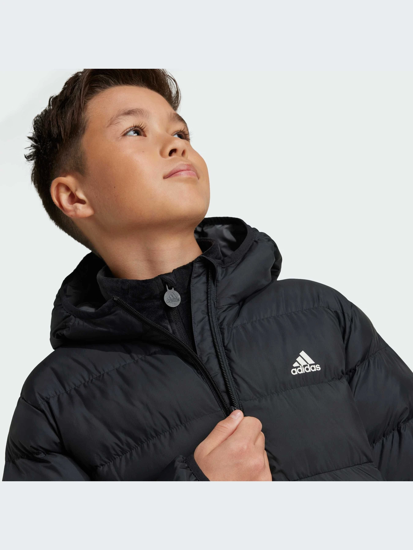 Куртки и дубленки Adidas модель IV9505-KZ Куртки и дубленки Adidas модель IV9505-KZ Фото
