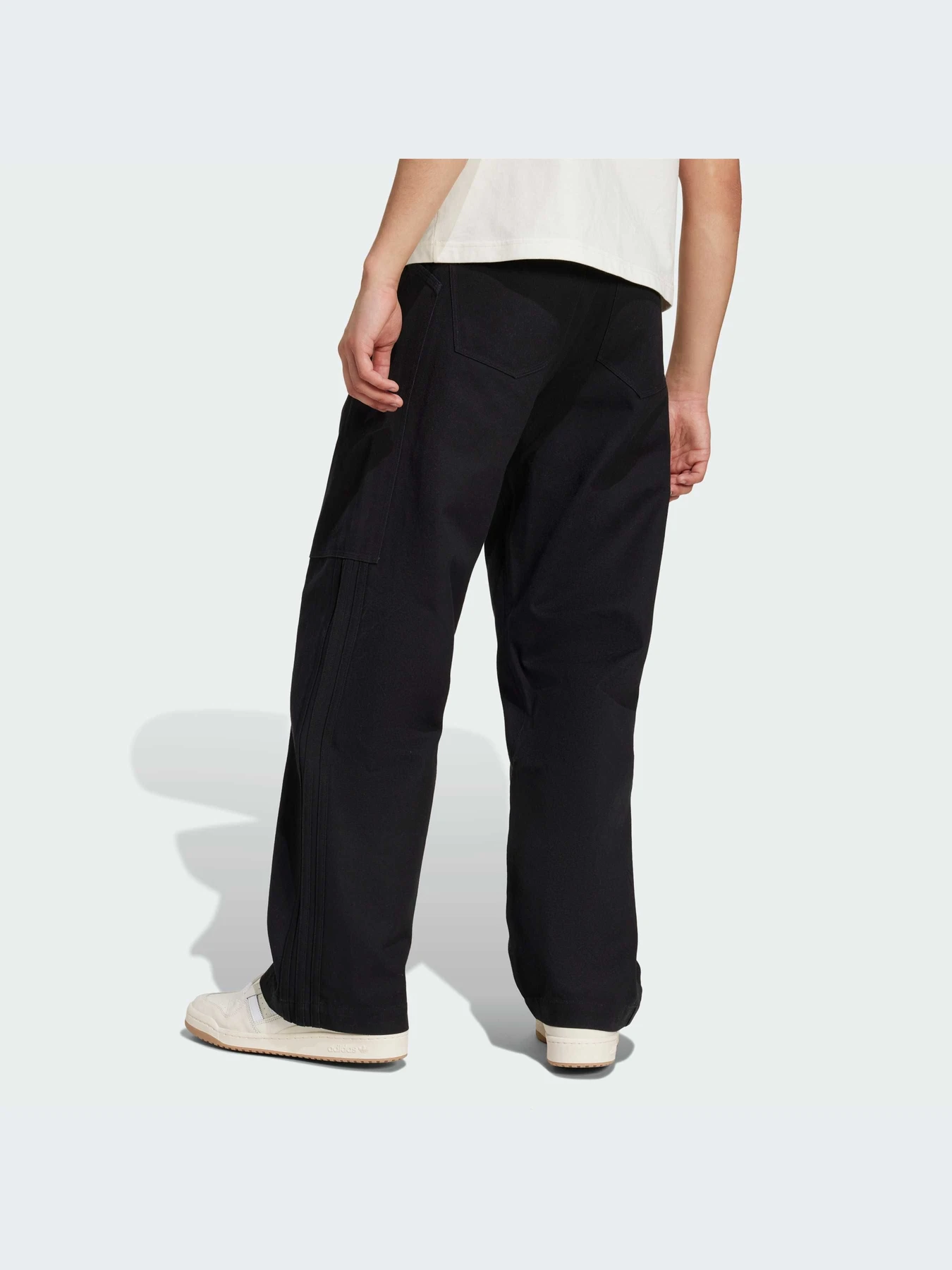 Брюки Adidas модель IW0995-KZ Брюки Adidas модель IW0995-KZ Фото