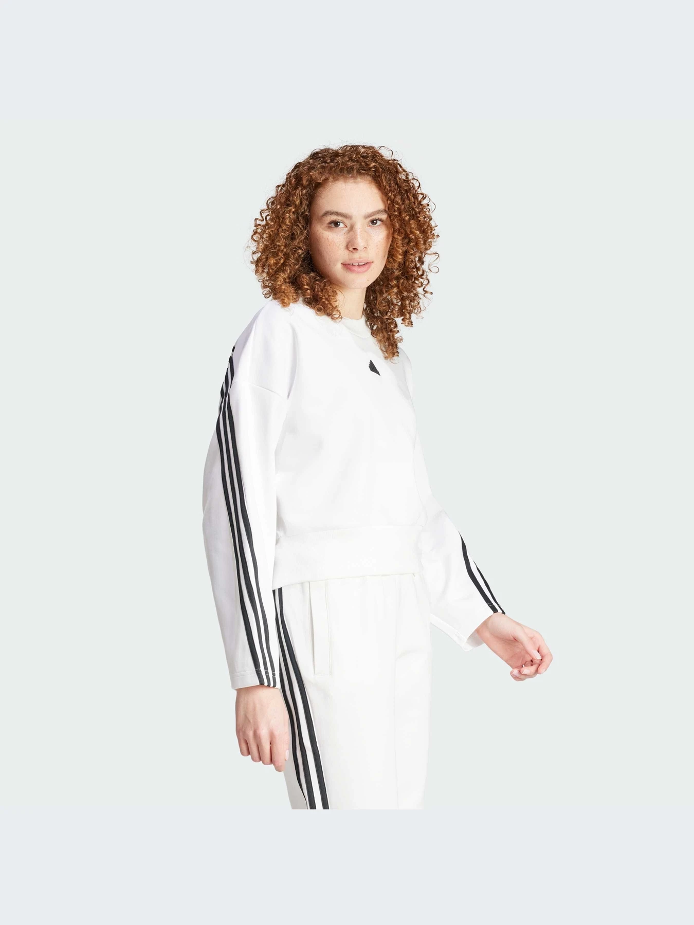 Худи и свитшоты Adidas модель IZ0005-KZ Худи и свитшоты Adidas модель IZ0005-KZ Фото