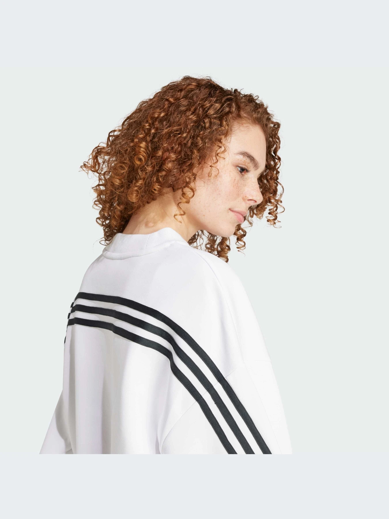 Худи и свитшоты Adidas модель IZ0005-KZ Худи и свитшоты Adidas модель IZ0005-KZ Фото