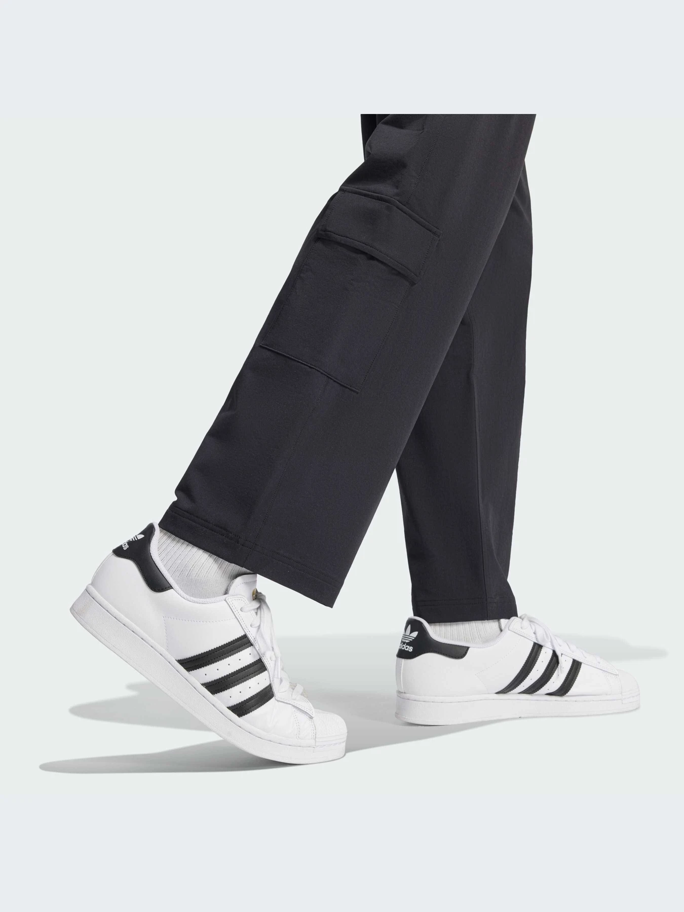 Брюки Adidas модель IY2079-KZ Брюки Adidas модель IY2079-KZ Фото