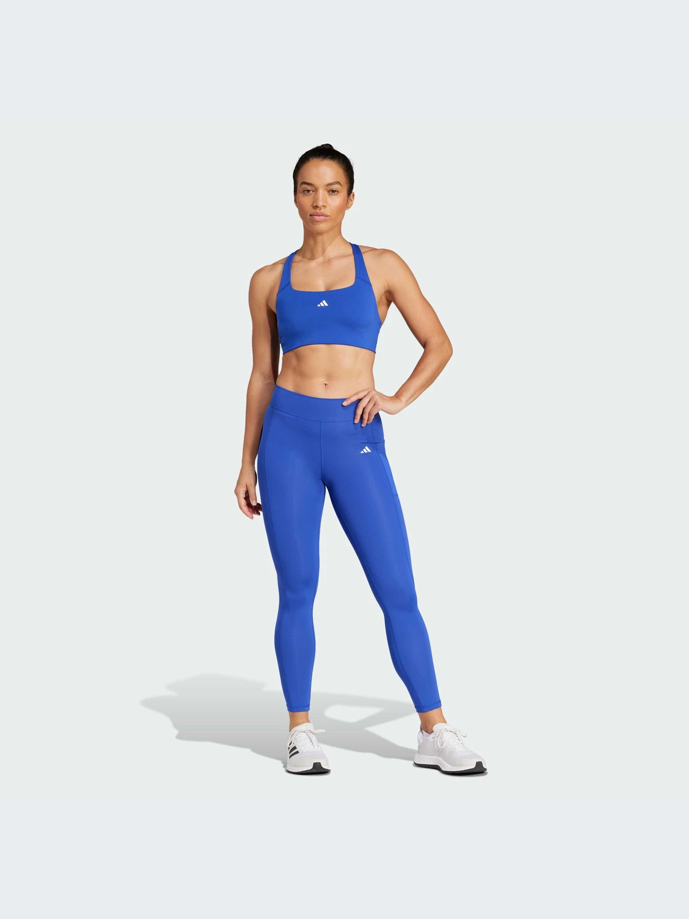Брюки Adidas модель IW3112-KZ Брюки Adidas модель IW3112-KZ Фото