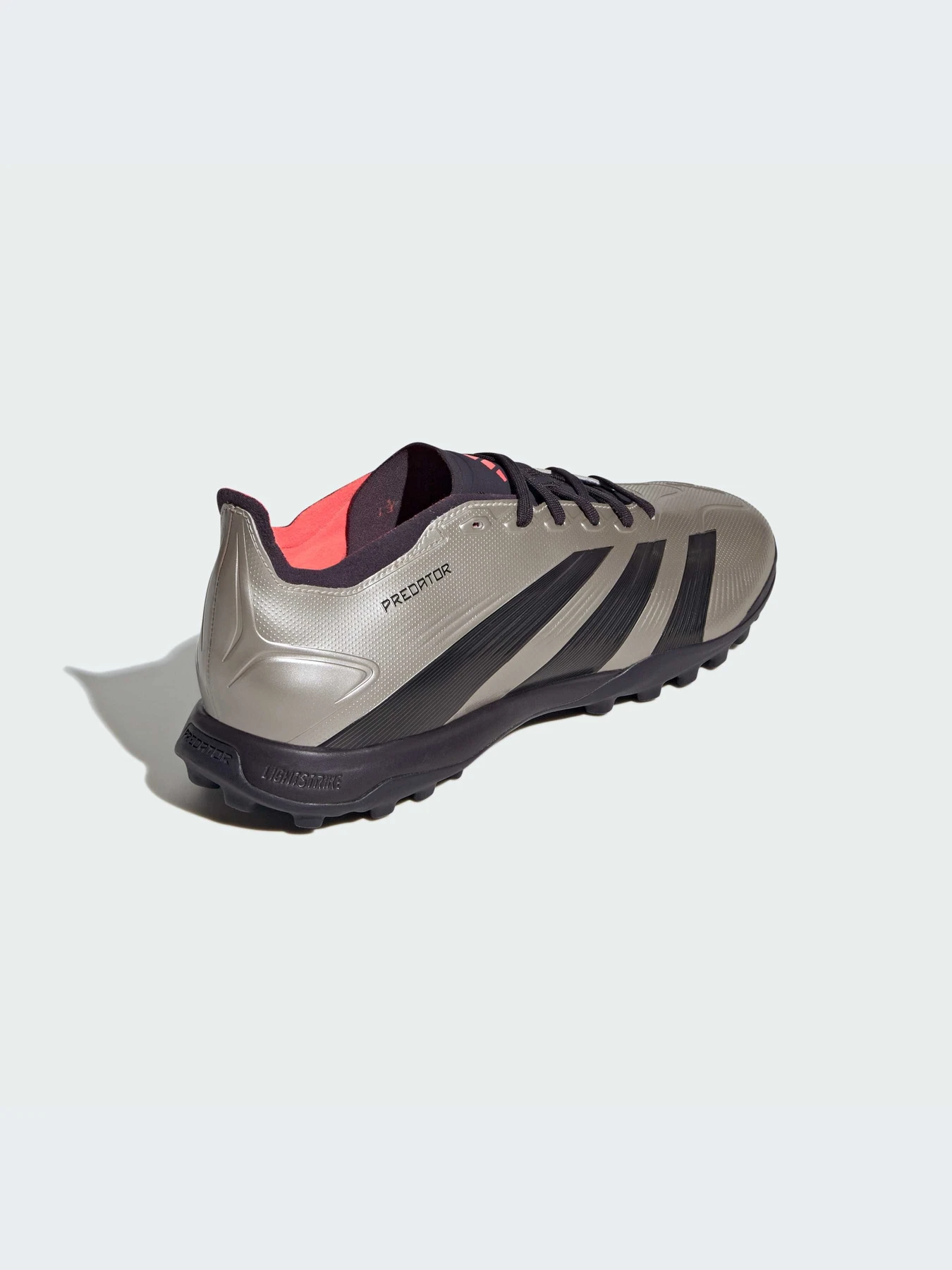 Кроссовки Adidas Predator модель IF6376-KZ Кроссовки Adidas Predator модель IF6376-KZ Фото