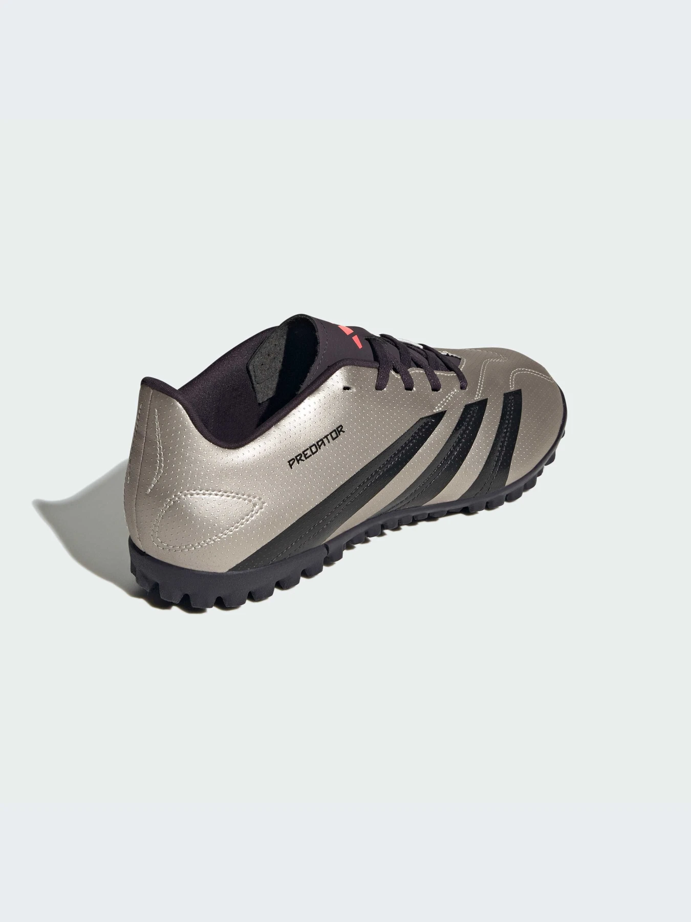 Кроссовки Adidas Predator модель IF6398-KZ Кроссовки Adidas Predator модель IF6398-KZ Фото