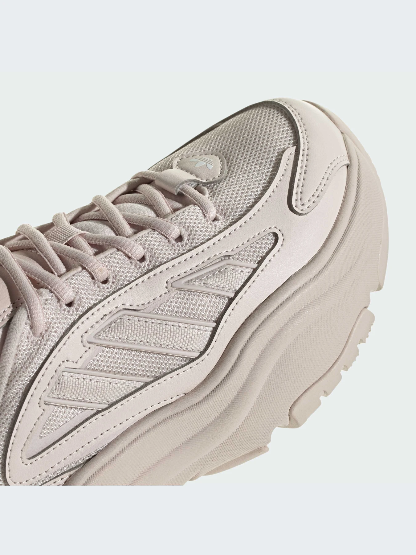 Кроссовки Adidas Ozweego модель IG6049-KZ Кроссовки Adidas Ozweego модель IG6049-KZ Фото