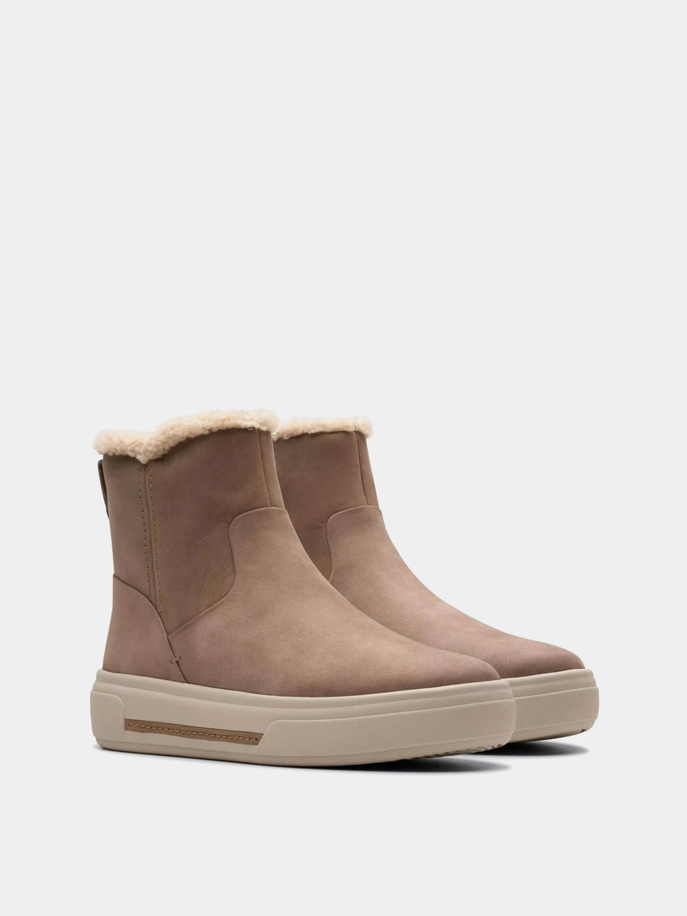 Ботинки и сапоги Clarks модель 26178840 Ботинки и сапоги Clarks модель 26178840 Фото