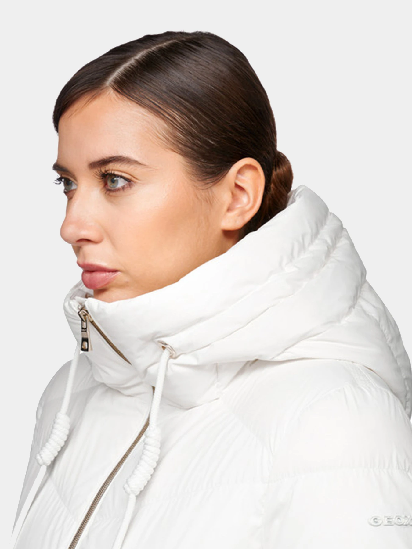 Куртки и дубленки Geox модель W4626C-T3152-F1680 Куртки и дубленки Geox модель W4626C-T3152-F1680 Фото