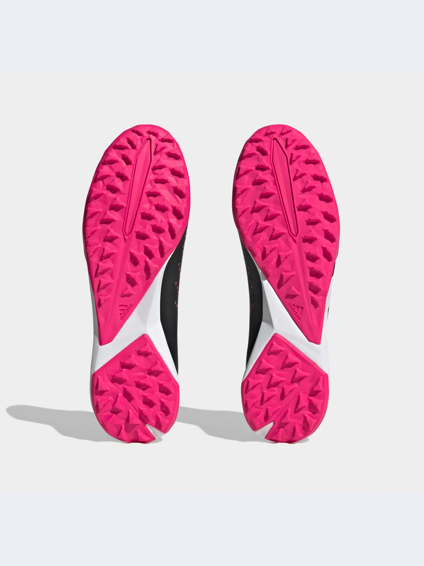 Кроссовки Adidas Predator модель GW4637-KZ Кроссовки Adidas Predator модель GW4637-KZ Фото