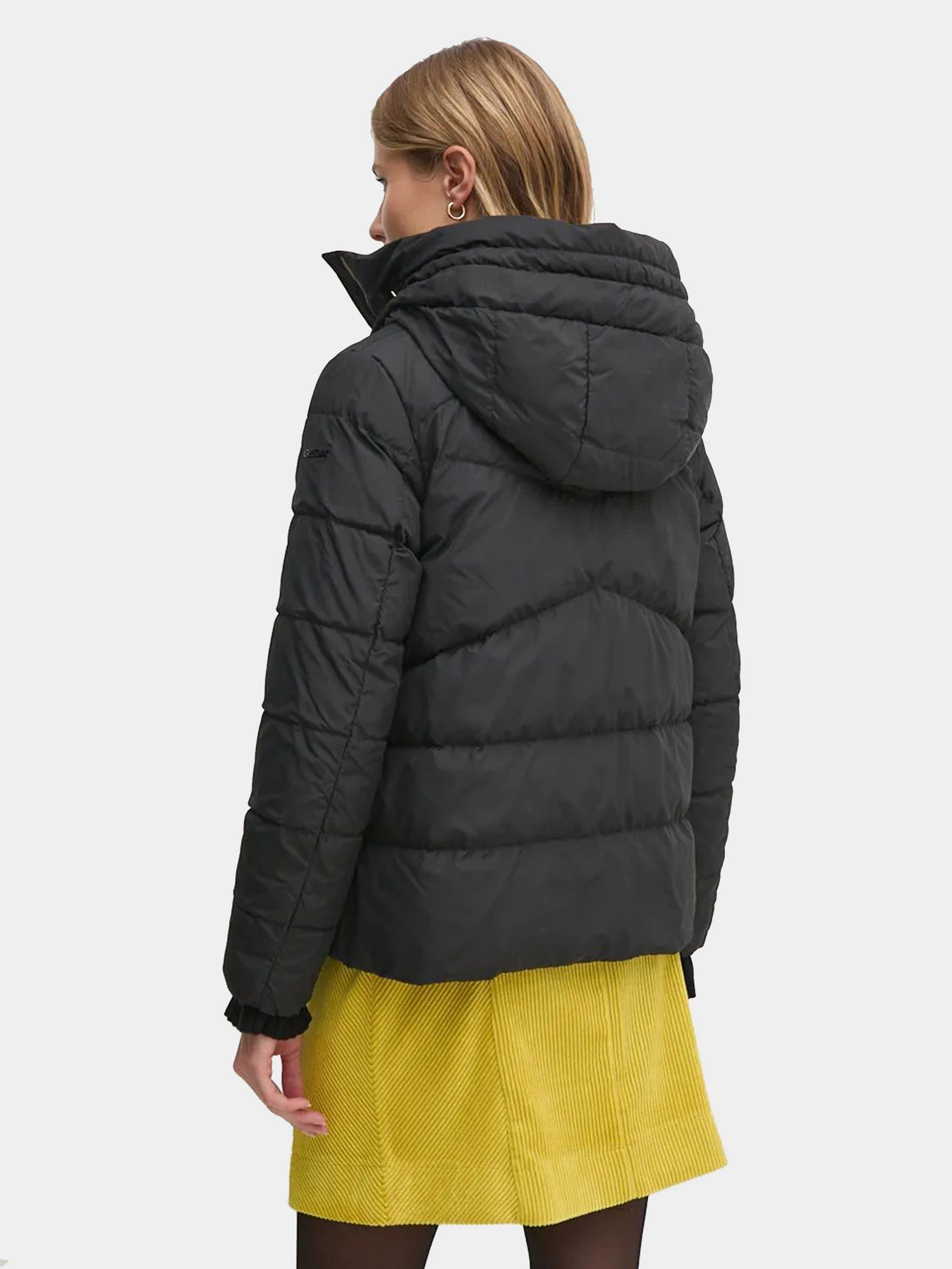 Куртки и дубленки Geox модель W4626C-T3152-F9000 Куртки и дубленки Geox модель W4626C-T3152-F9000 Фото
