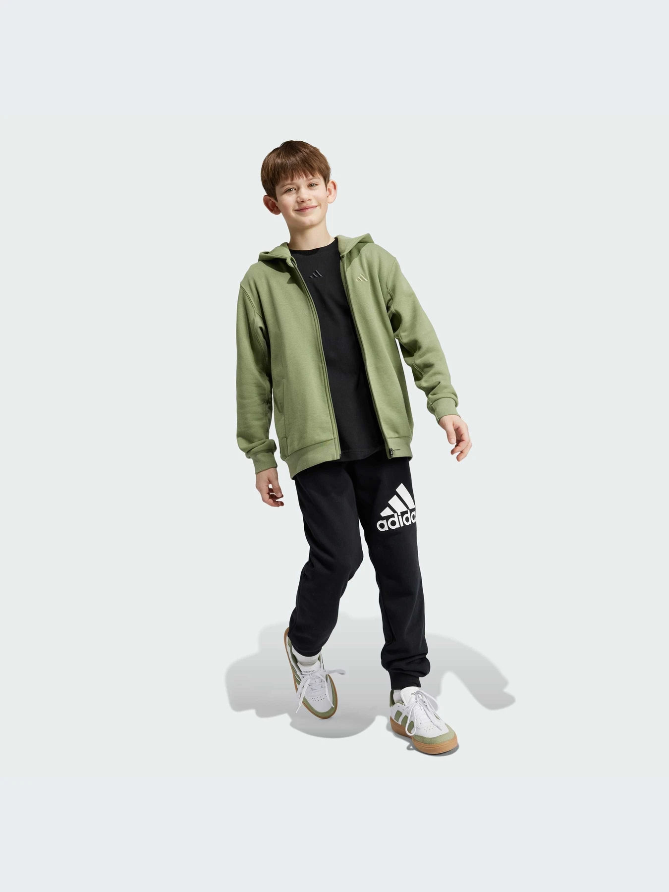 Худи и свитшоты Adidas модель IX9447-KZ Худи и свитшоты Adidas модель IX9447-KZ Фото