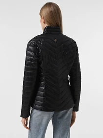 Куртки и дубленки Skechers модель JA150 BLK Фото