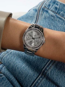 Часы GUESS модель GW0685L1 Фото