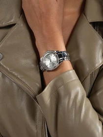 Часы GUESS модель GW0685L1 Фото