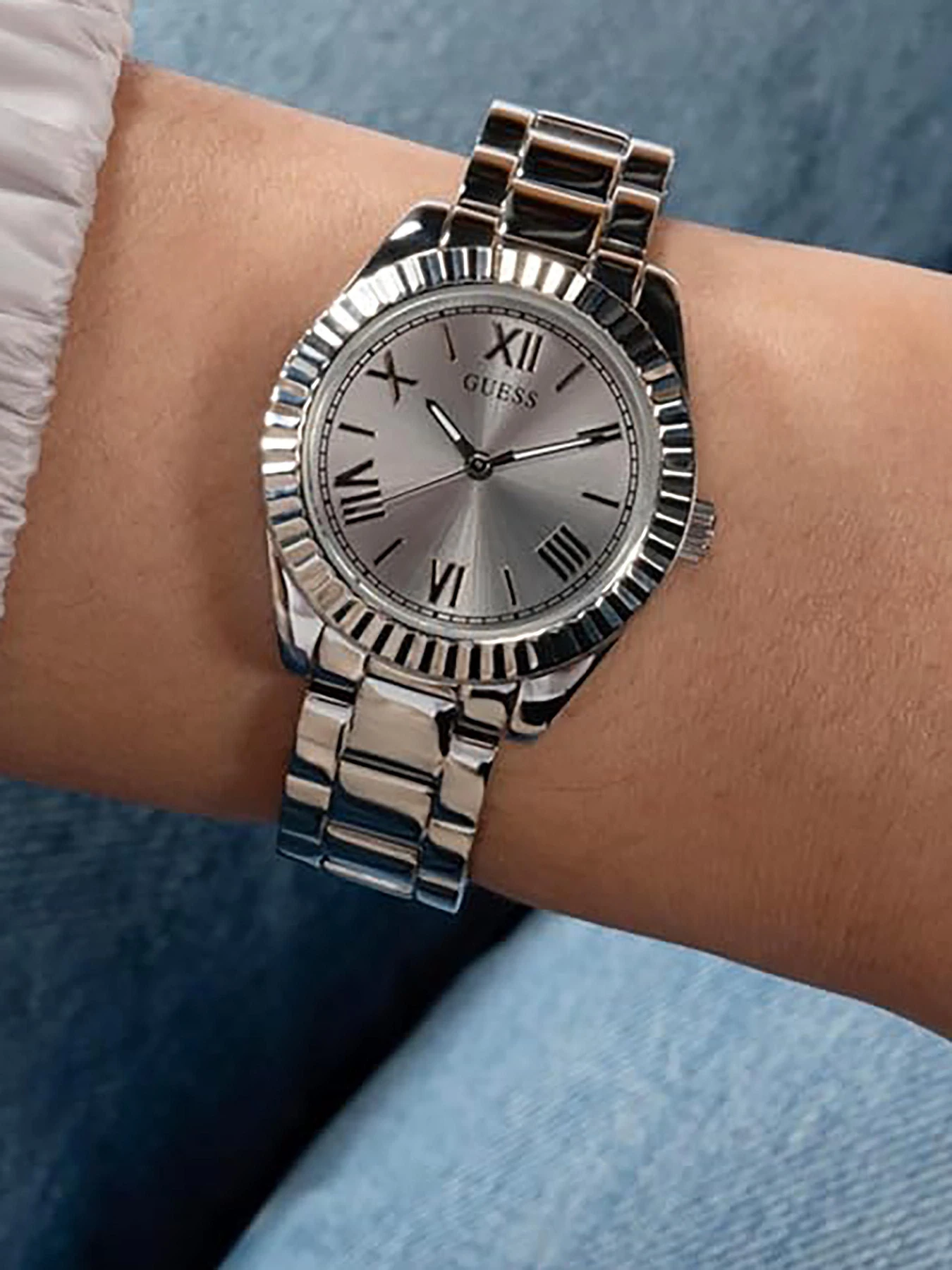 Часы GUESS модель GW0687L1 Часы GUESS модель GW0687L1 Фото