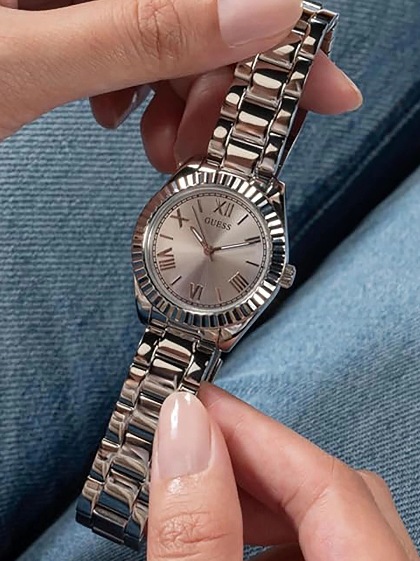 Часы GUESS модель GW0687L1 Часы GUESS модель GW0687L1 Фото