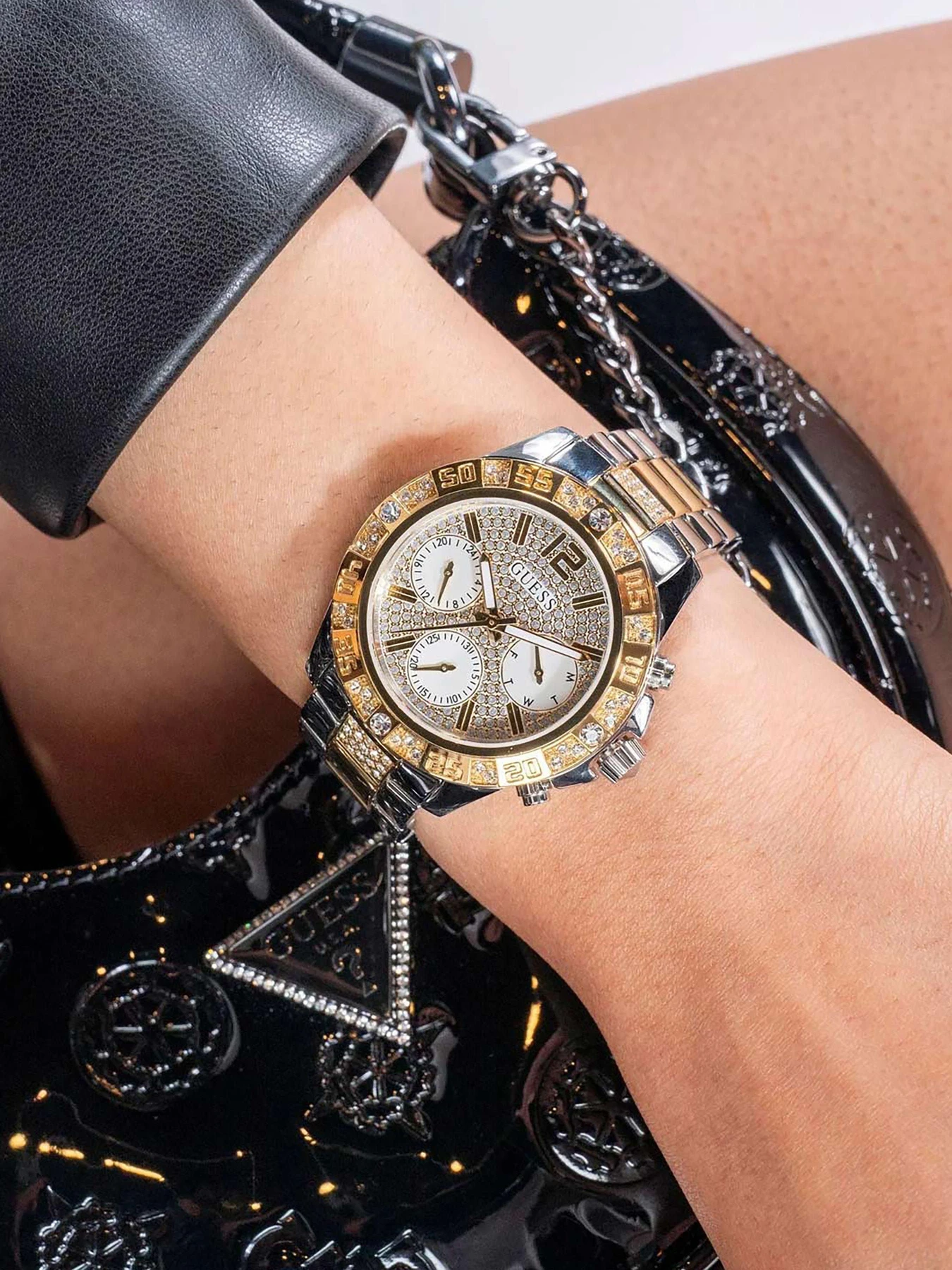 Часы GUESS модель GW0771L3 Часы GUESS модель GW0771L3 Фото