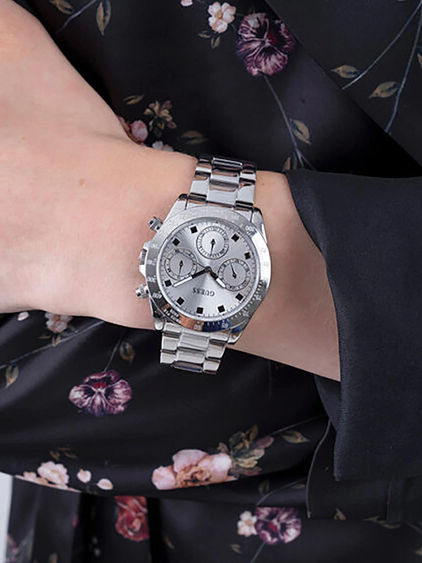Часы GUESS модель GW0314L1 Часы GUESS модель GW0314L1 Фото