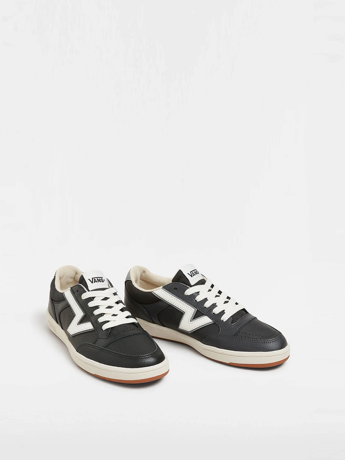 Кроссовки Vans модель VN000BWBCJK1 Кроссовки Vans модель VN000BWBCJK1 Фото