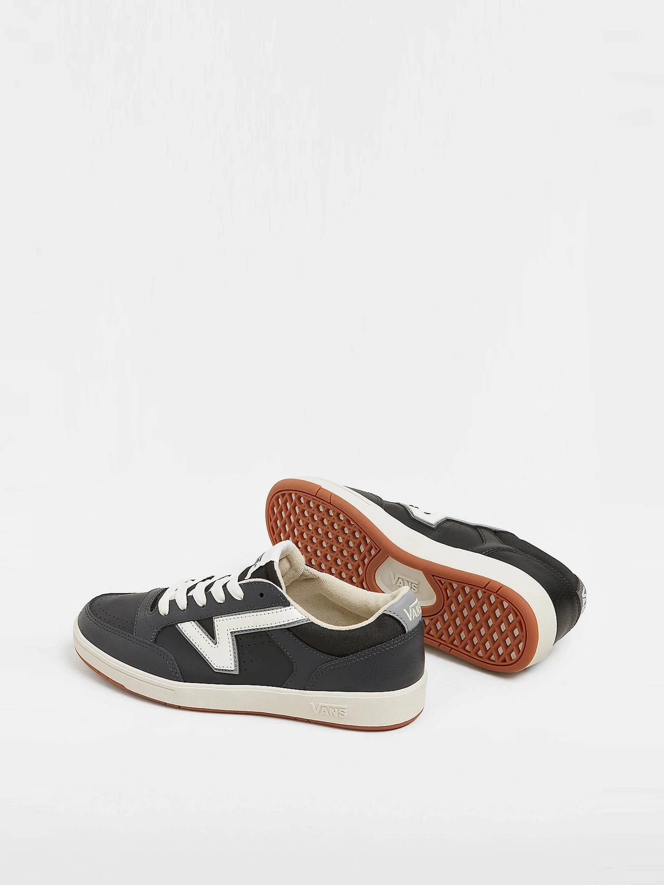 Кроссовки Vans модель VN000BWBCJK1 Кроссовки Vans модель VN000BWBCJK1 Фото