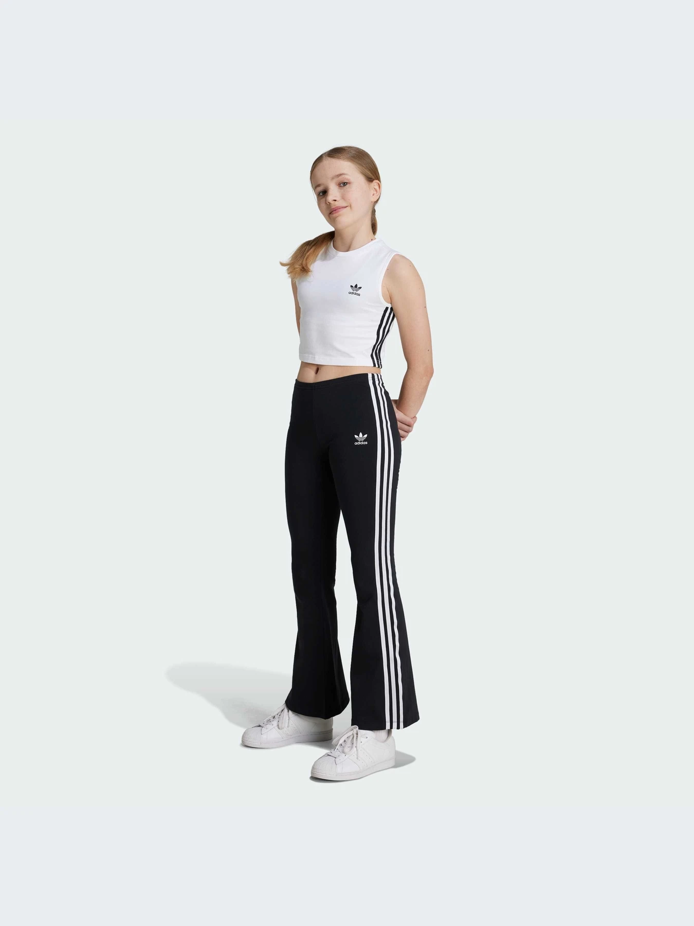 Брюки Adidas Adicolor модель IY9785-KZ Брюки Adidas Adicolor модель IY9785-KZ Фото