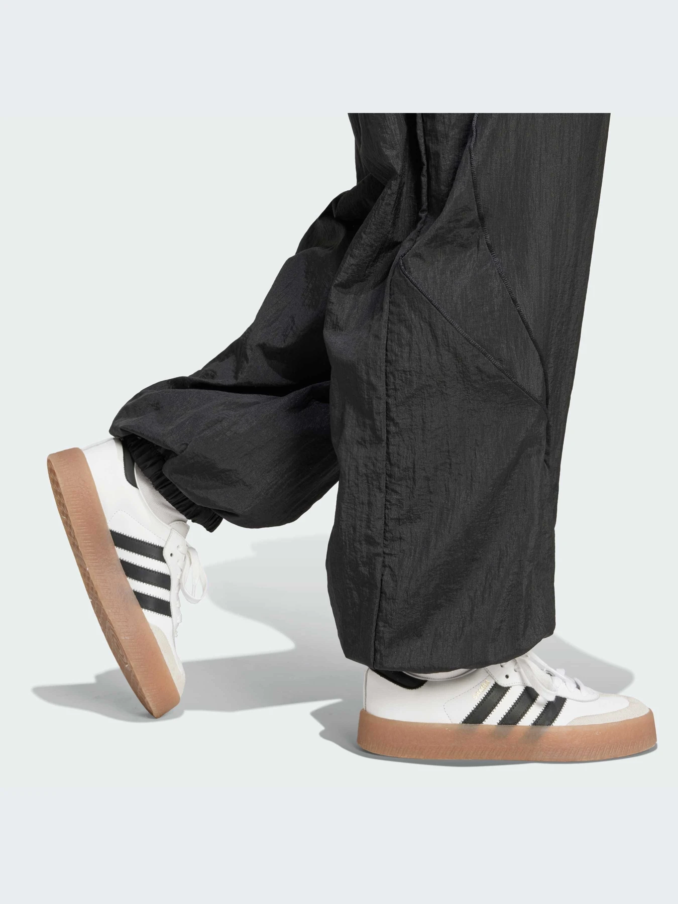 Брюки Adidas модель IW5487-KZ Брюки Adidas модель IW5487-KZ Фото