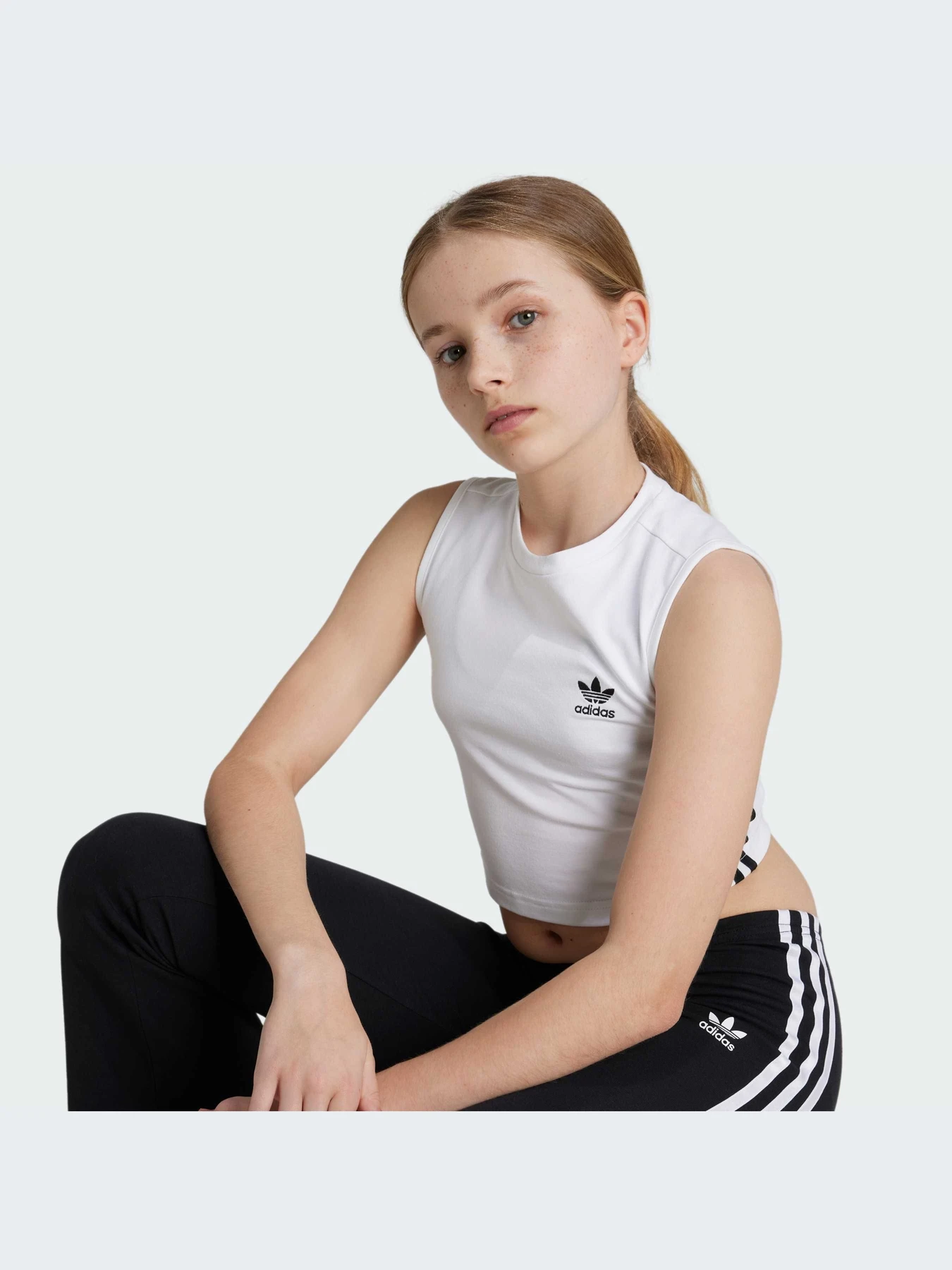 Футболки и поло Adidas Adicolor модель JE0514-KZ Футболки и поло Adidas Adicolor модель JE0514-KZ Фото