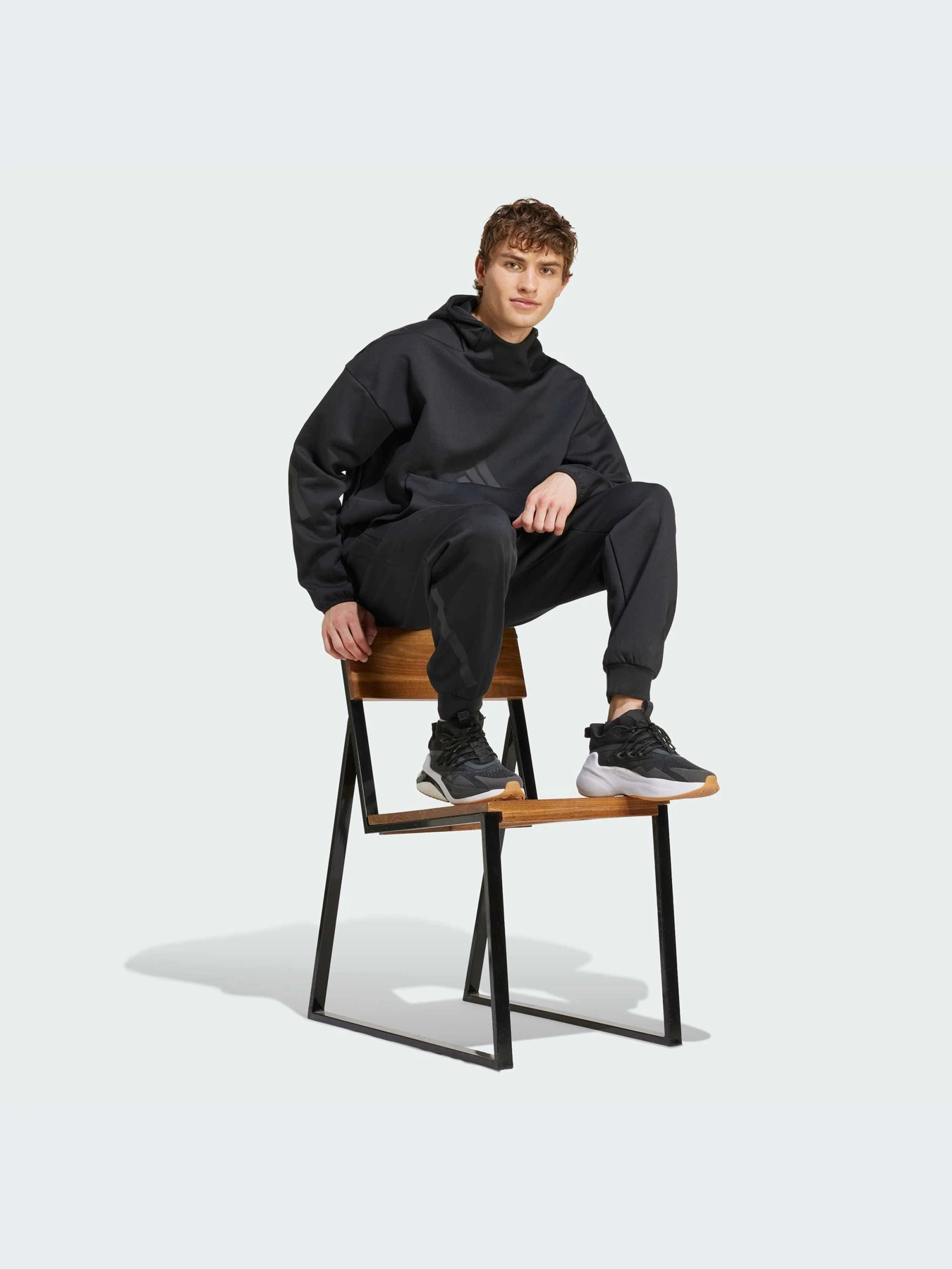 Худи и свитшоты Adidas ZNE модель JE7537-KZ Худи и свитшоты Adidas ZNE модель JE7537-KZ Фото