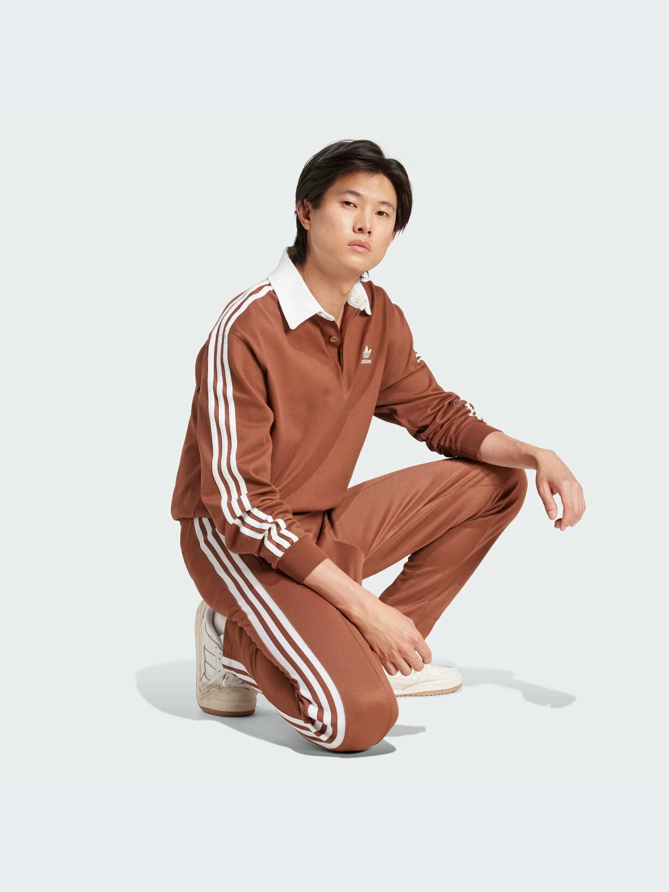 Худи и свитшоты Adidas Adicolor модель IZ2469-KZ Худи и свитшоты Adidas Adicolor модель IZ2469-KZ Фото