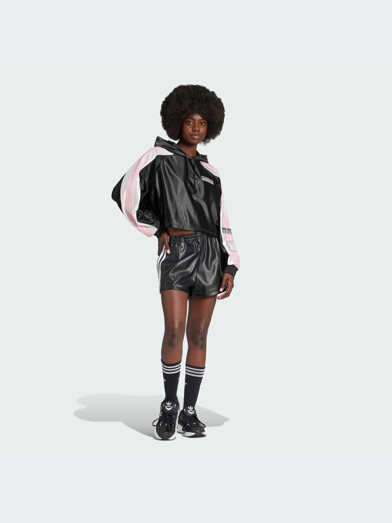 Худи и свитшоты Adidas модель IW5593-KZ Худи и свитшоты Adidas модель IW5593-KZ Фото