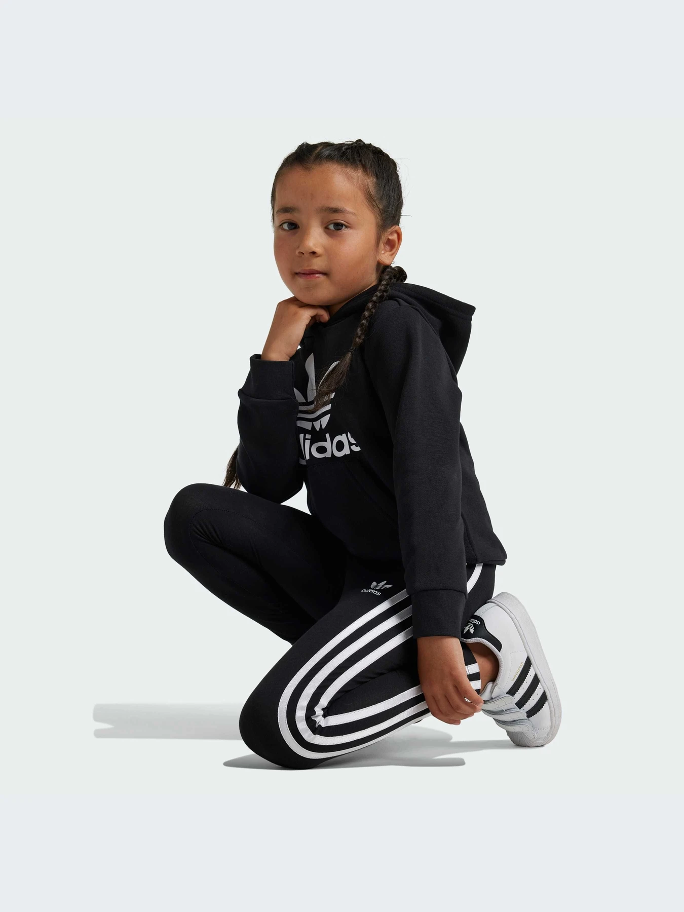 Костюмы Adidas Adicolor модель IY2439-KZ Костюмы Adidas Adicolor модель IY2439-KZ Фото