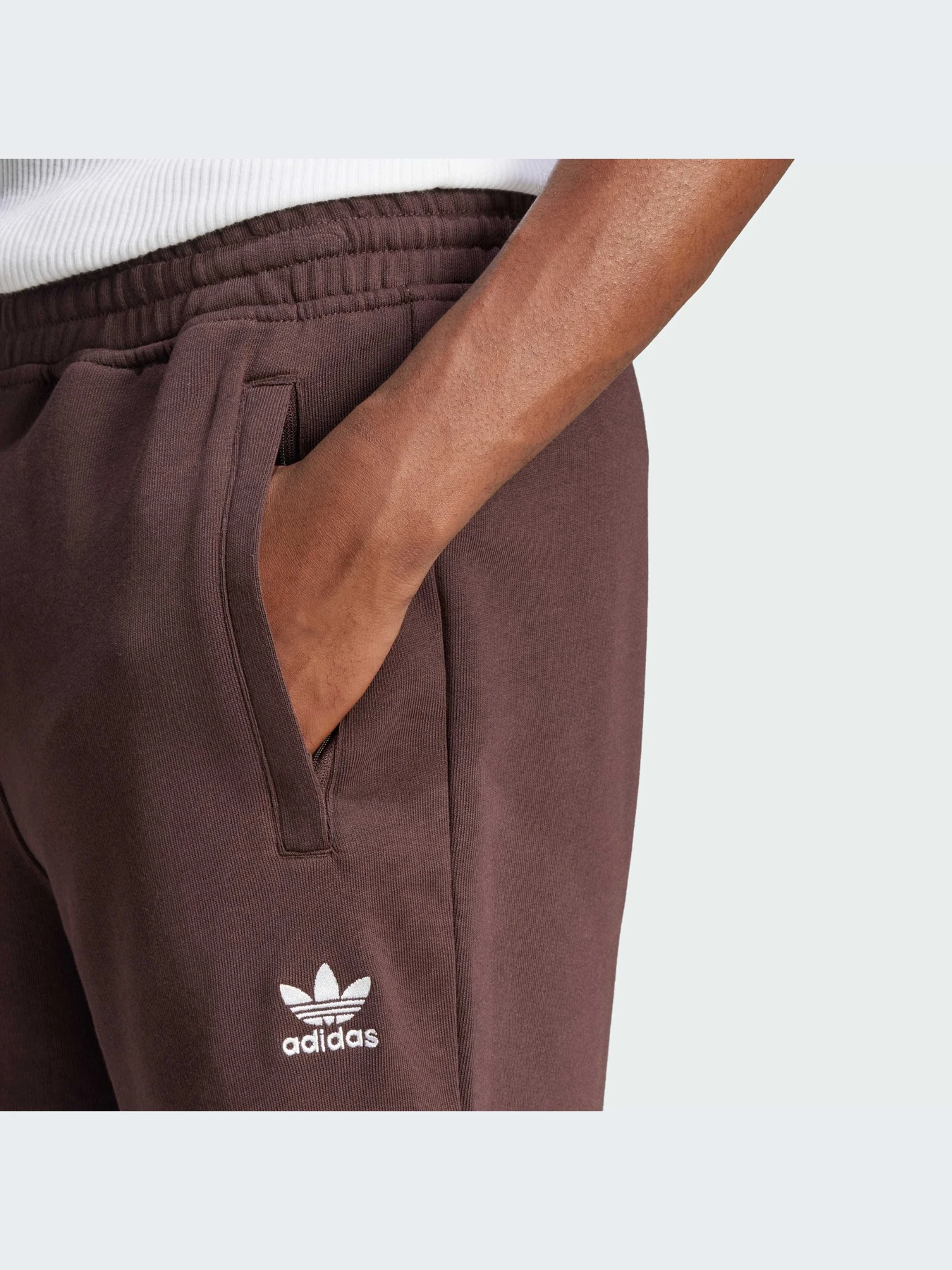 Шорты Adidas модель IW5793-KZ Шорты Adidas модель IW5793-KZ Фото