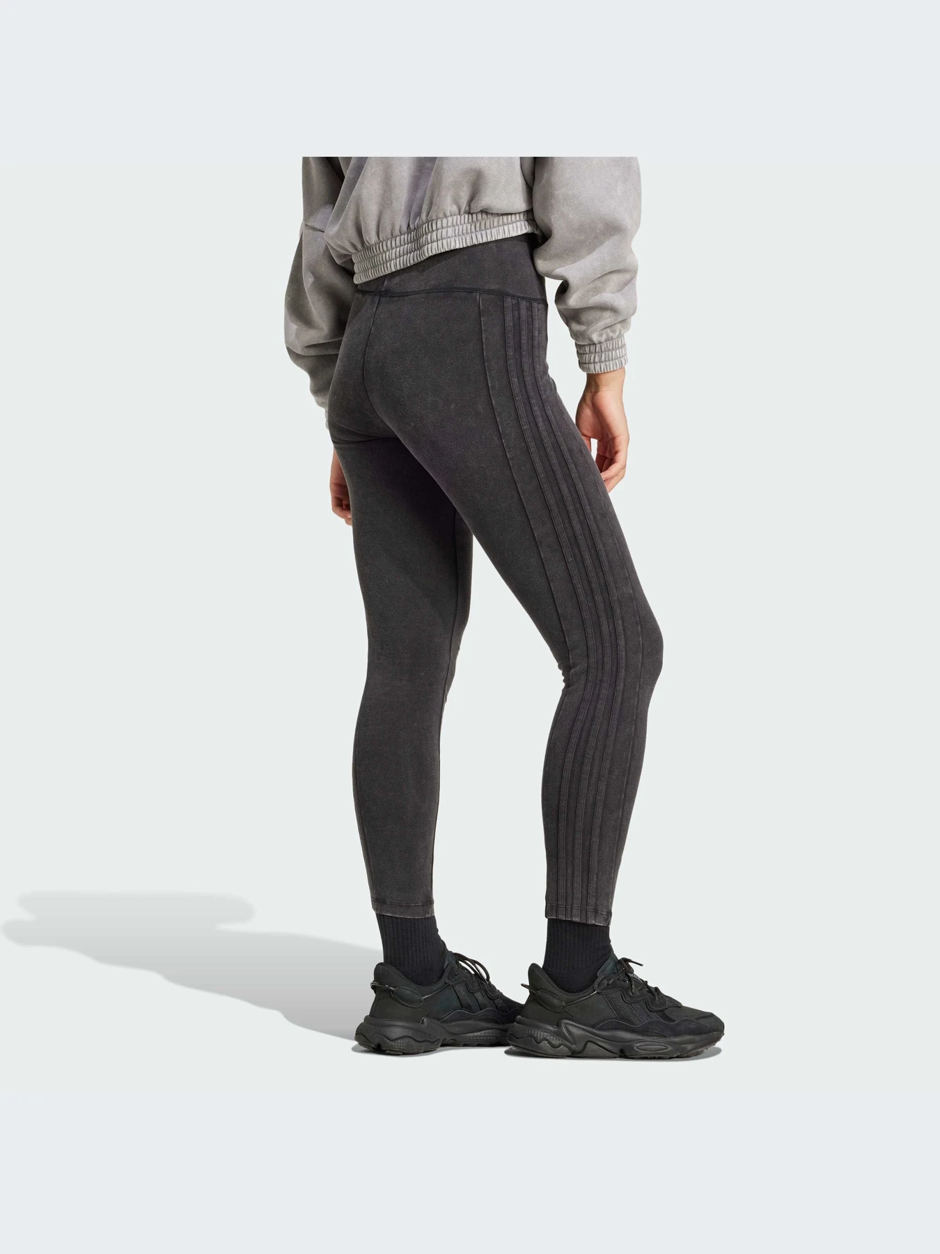 Брюки Adidas 3 Stripes модель IW5572-KZ Брюки Adidas 3 Stripes модель IW5572-KZ Фото