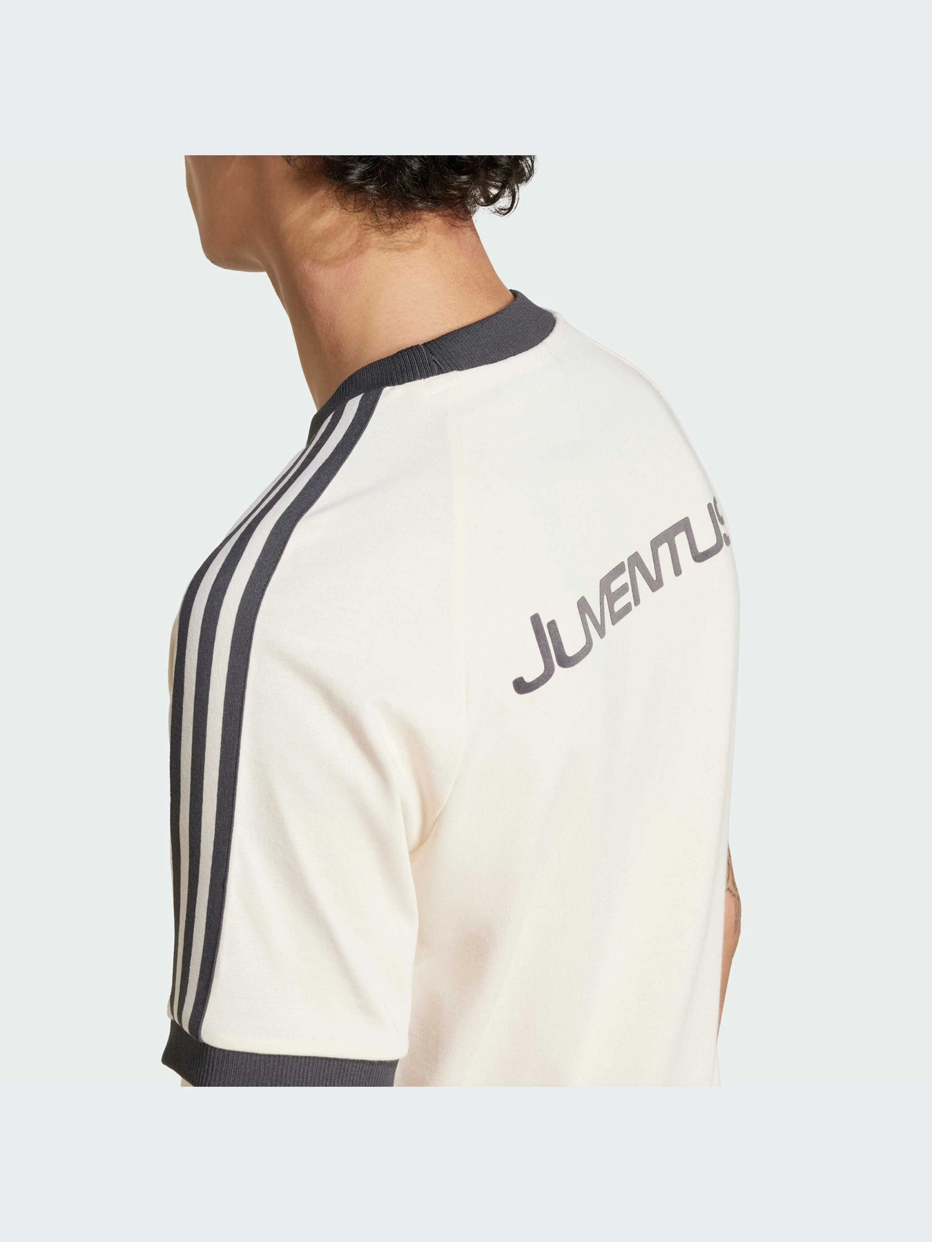 Футболки и поло Adidas модель IY0052-KZ Футболки и поло Adidas модель IY0052-KZ Фото