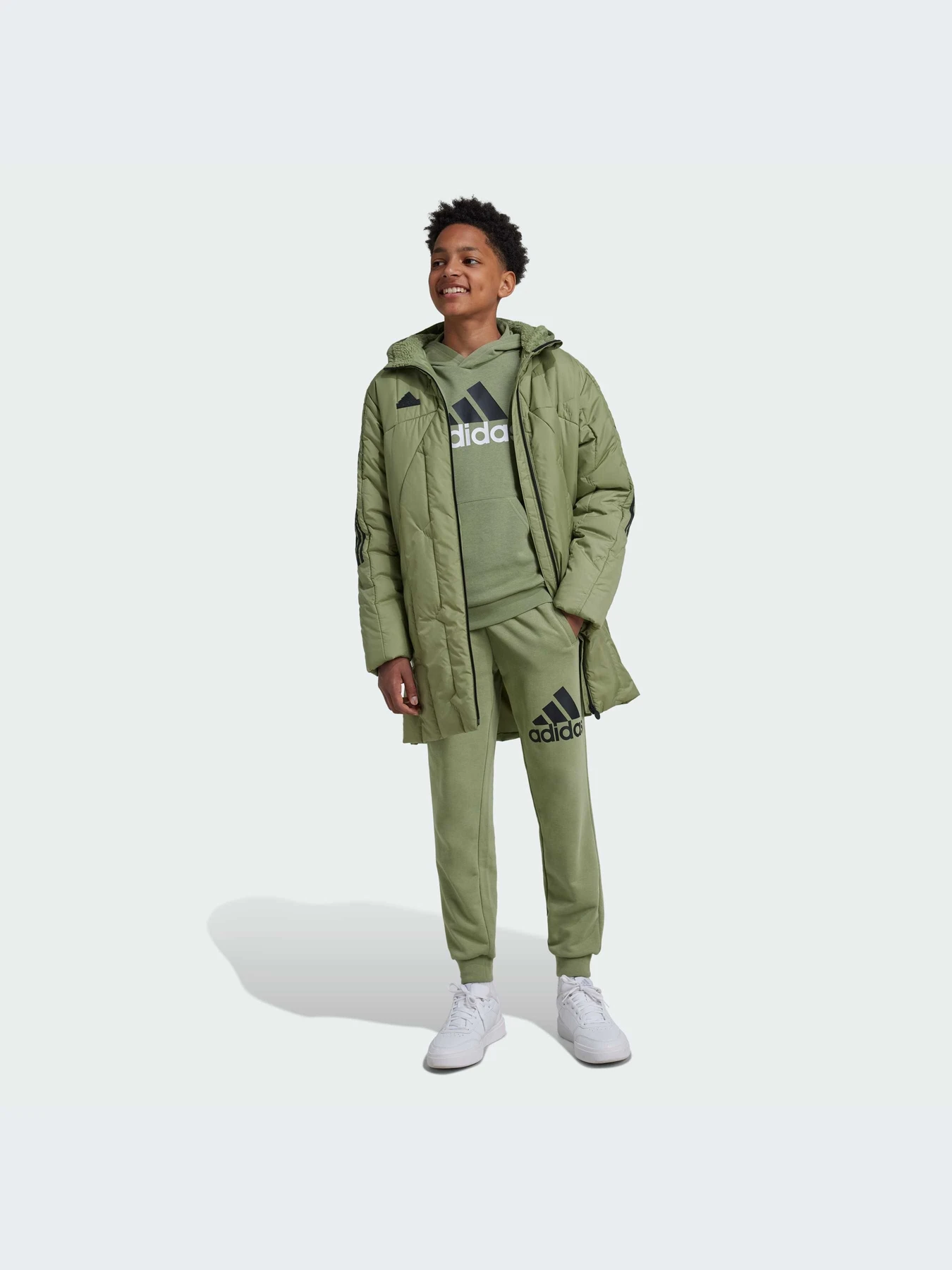 Куртки и дубленки Adidas Tiro модель IW0547-KZ Куртки и дубленки Adidas Tiro модель IW0547-KZ Фото
