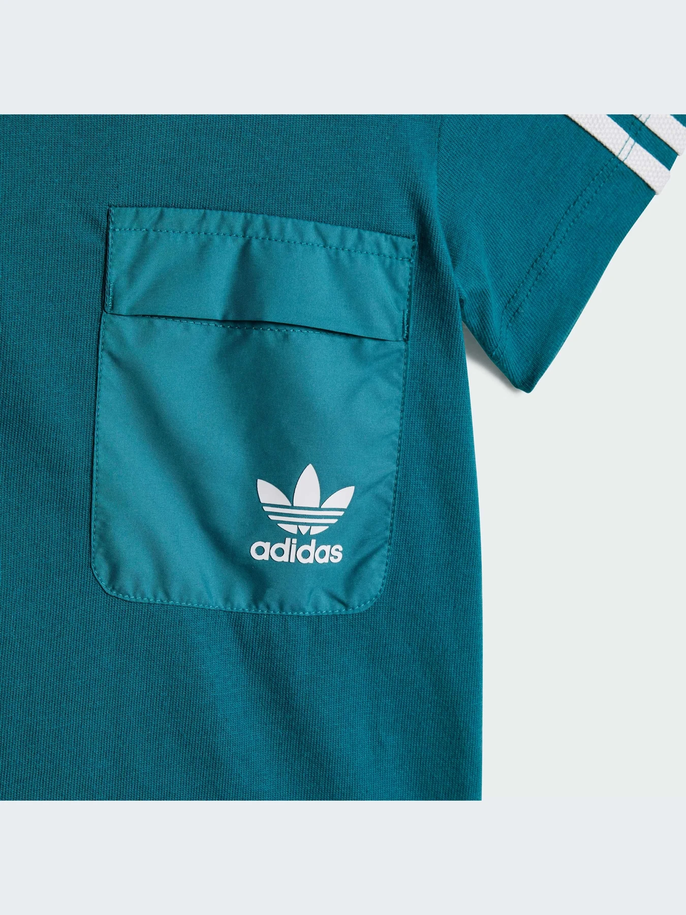 Костюмы Adidas Adicolor модель IY4017-KZ Костюмы Adidas Adicolor модель IY4017-KZ Фото