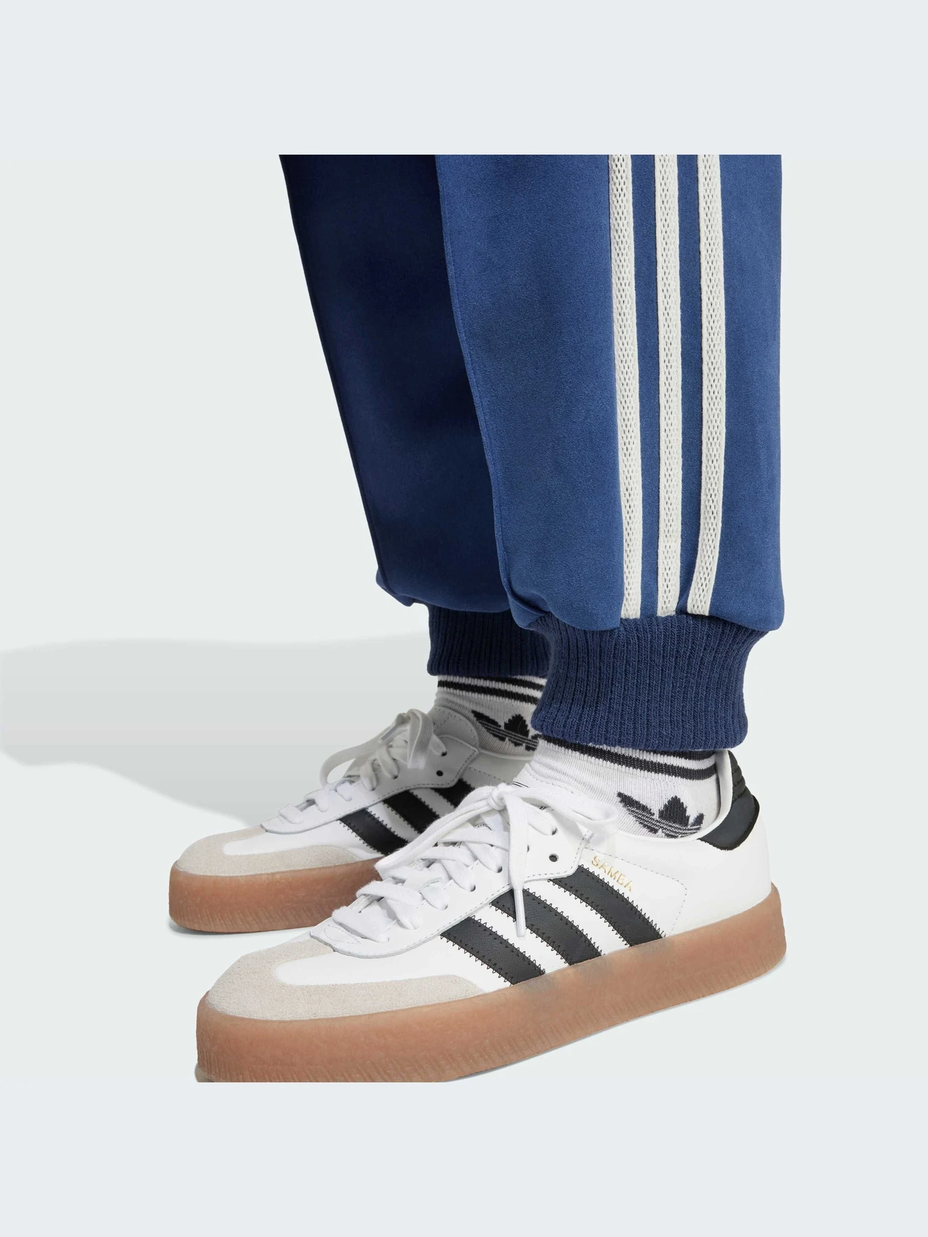 Брюки Adidas модель IX1036-KZ Брюки Adidas модель IX1036-KZ Фото