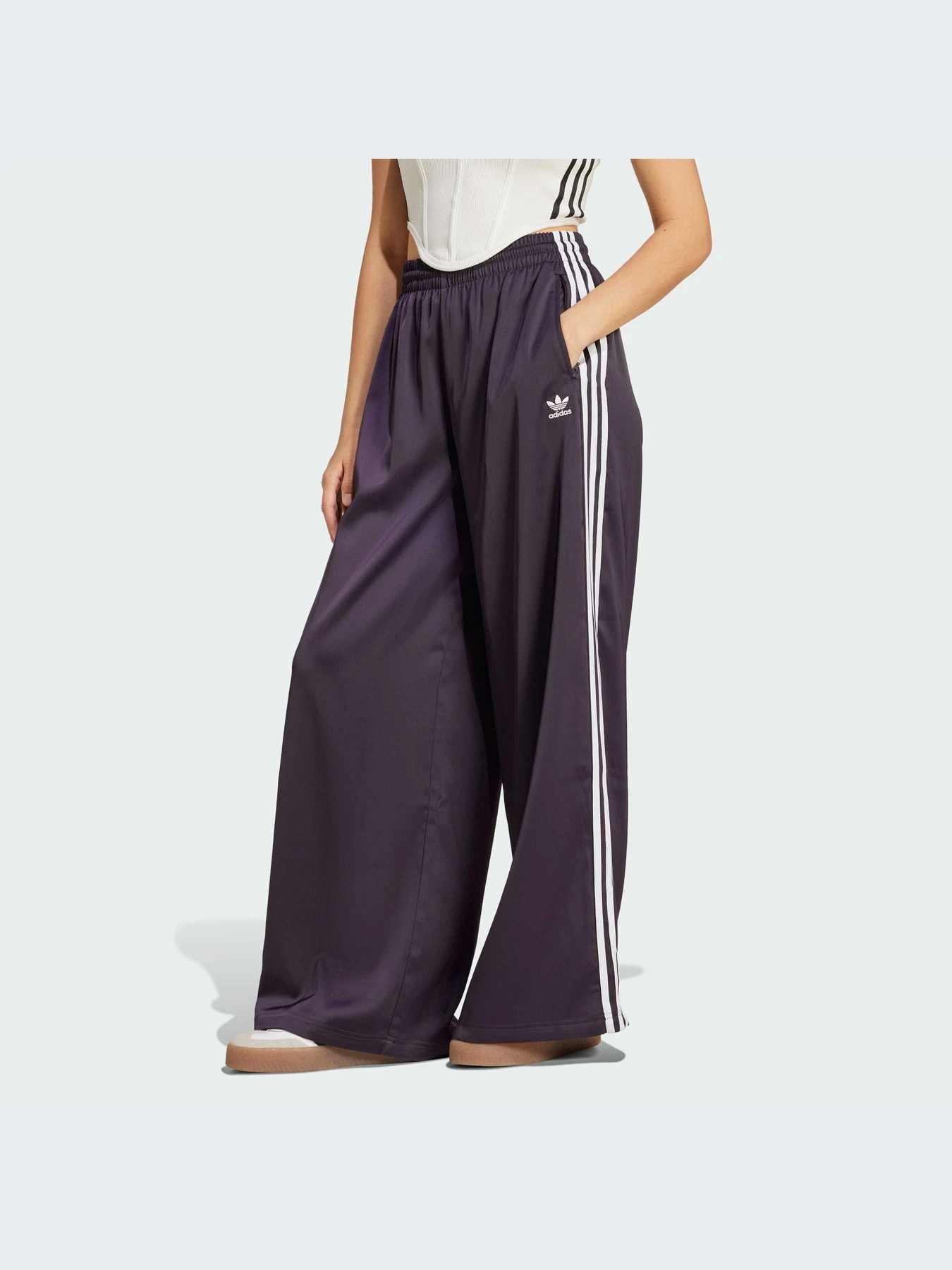 Брюки Adidas Adicolor модель IY7307-KZ Брюки Adidas Adicolor модель IY7307-KZ Фото